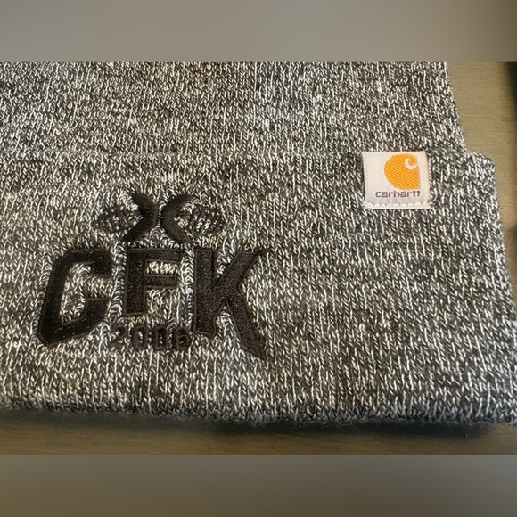 Two Carhartt Beanie Hats Crossfit Knoxville Embroidered Logo NWOT Gray - Picture 3 of 8